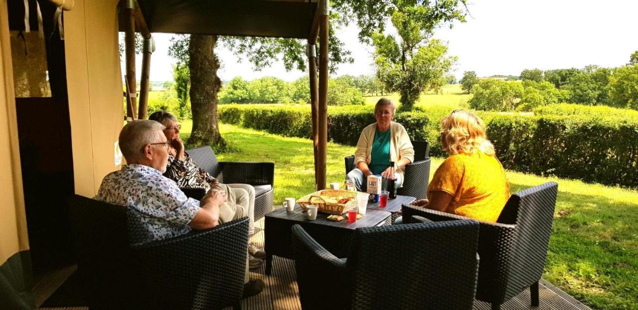 Glamping Les Arbres, Luxe Safaritent Met Zwembad Cronat Ngoại thất bức ảnh
